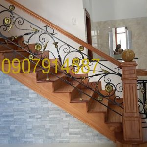 Cầu thang sắt mỹ thuật