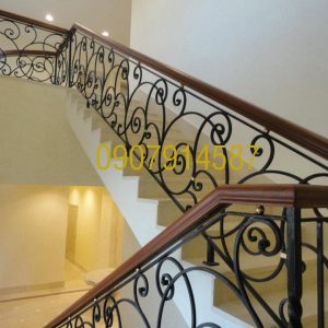 cầu thang sắt mỹ thuật