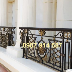 Ban công sắt mỹ thuật